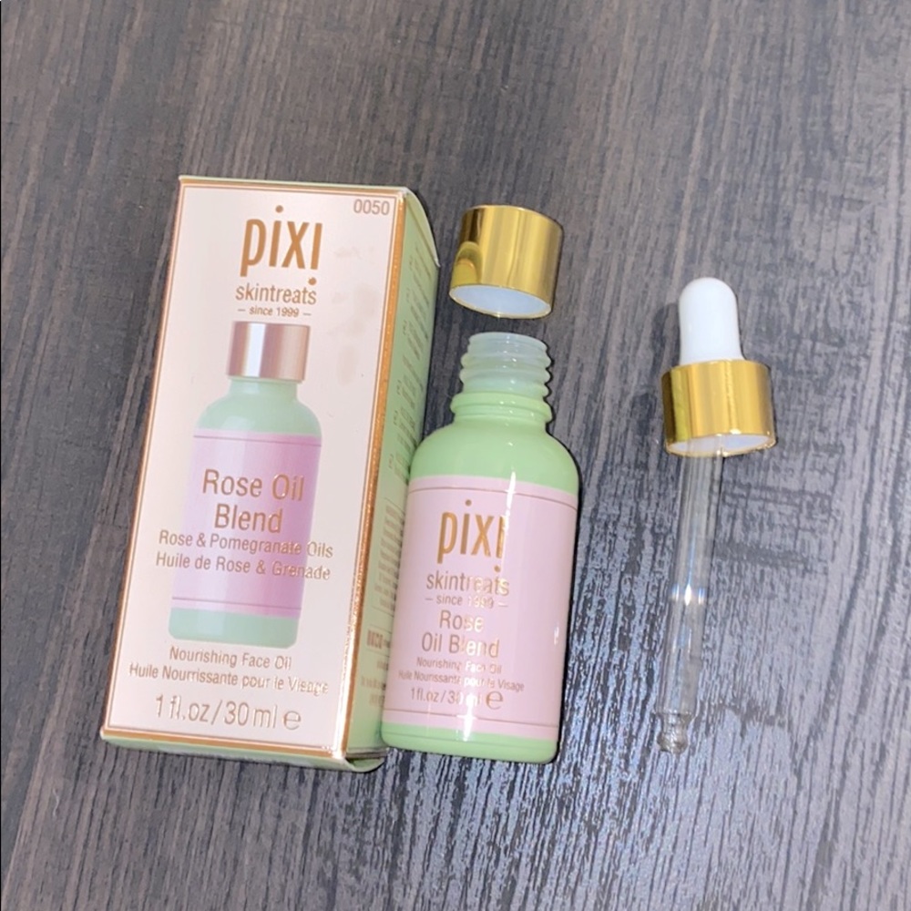 Pixi rose oil blend🌹